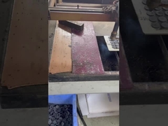 شعار محفور أزرار معطف بلاستيكي 34L التمويه استخدام اللون لملابس معطف