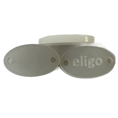 تصميم شارة Ellipse أزرار بلاستيكية فاخرة بلون أبيض مع شعار خياطة على نوع مخصص